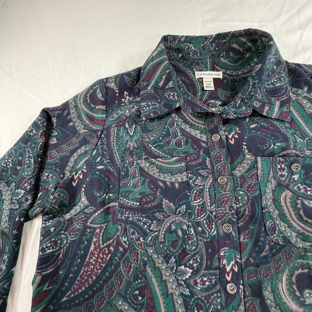 Croft and Barrow Paisley Long Sleeve Button up Top Petite Medium